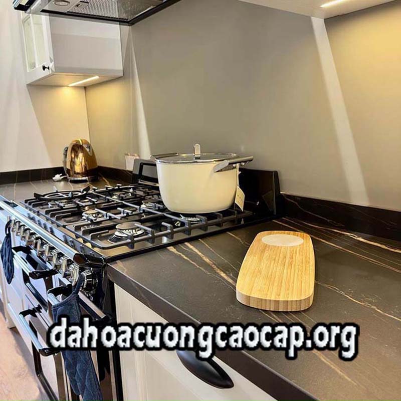 Đá hoa cương bếp