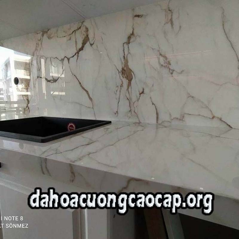 Đá hoa cương bếp
